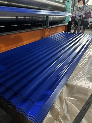 PPGI Color Coated Roof Panels with Depth of Corrugated From 15mm to 18mm and Unoil Treatment in ASTM Z30 0.1-1.0mm